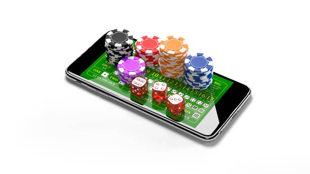 Live Qiu Qiu table showing dealer shuffling deck and two-card hands displayed on screen
